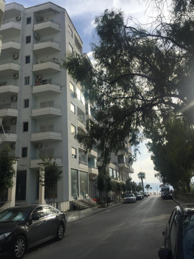 Anisa Vlorë Esterno foto